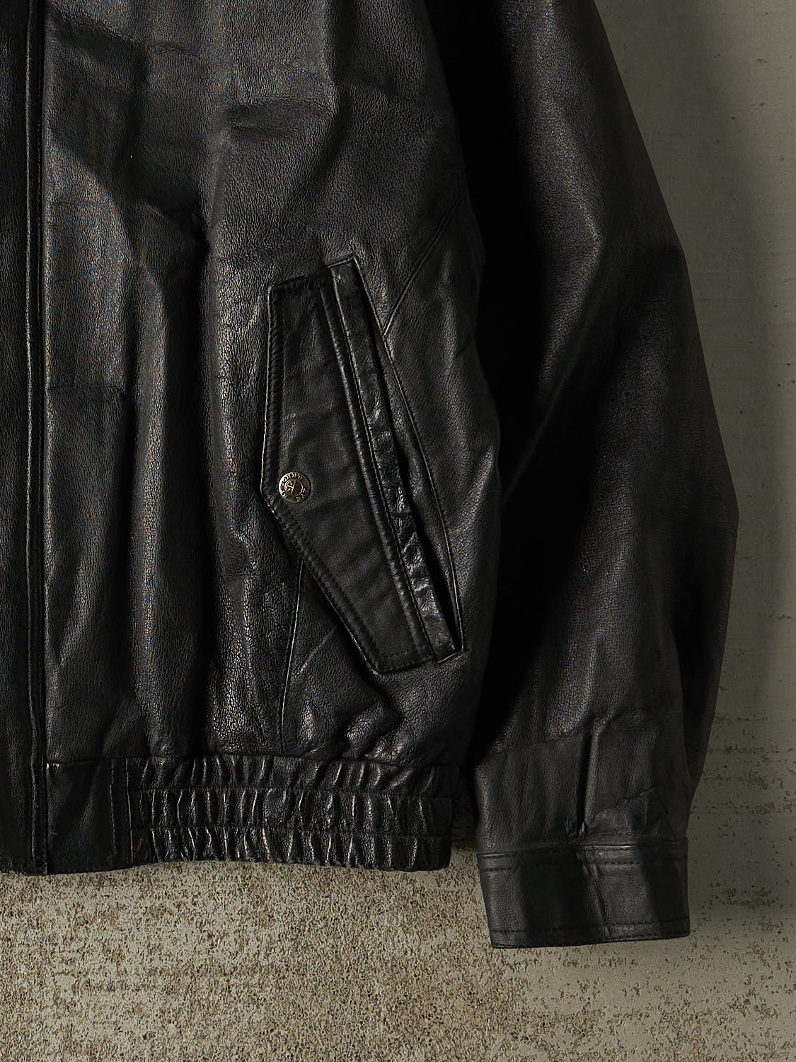 Vintage 90s Black St. John's Bay Leather Bomber Jacket (L/XL)