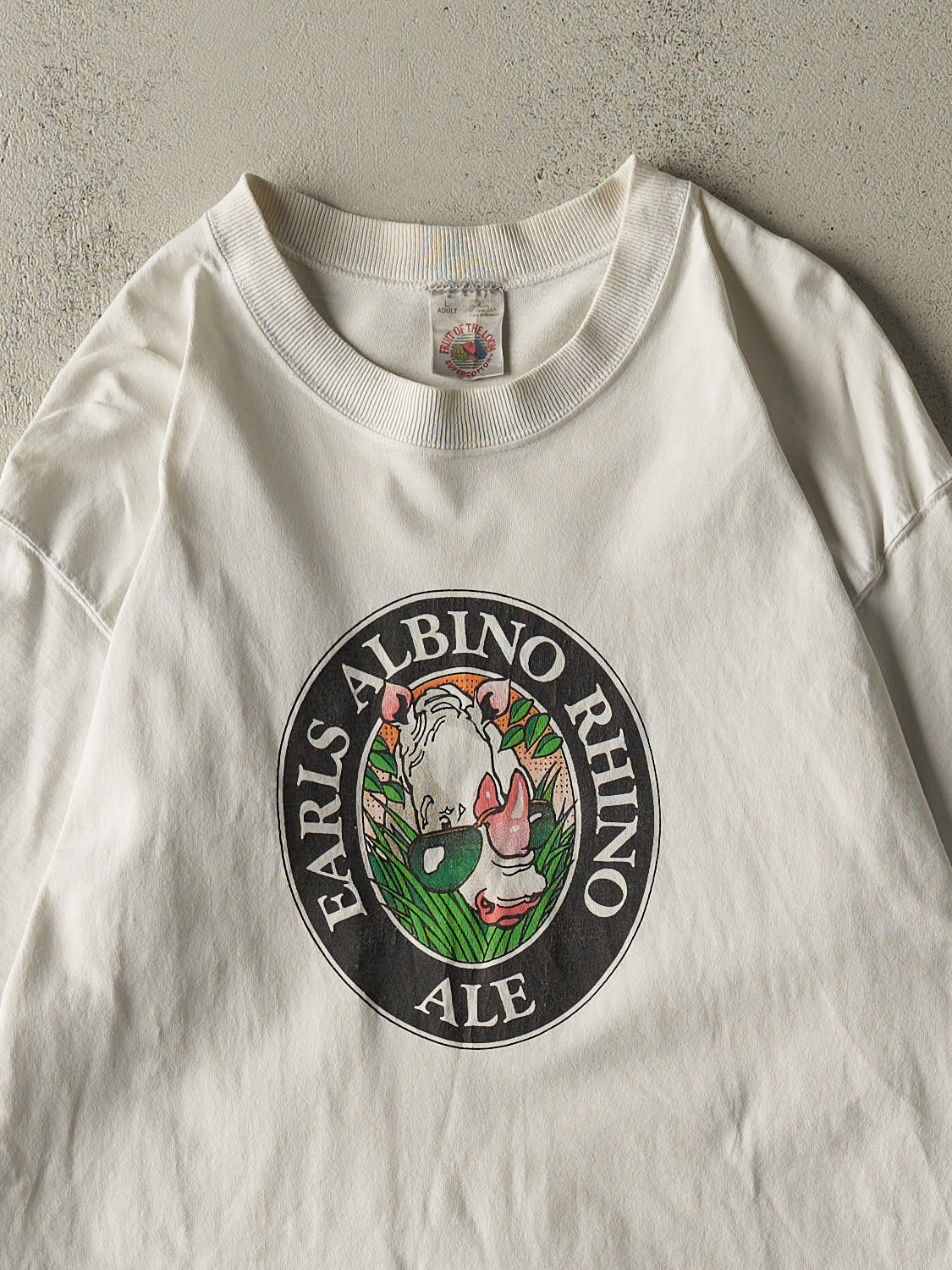 Vintage 90s White Earls Albino Rhino Ale Beer Tee (M/L)