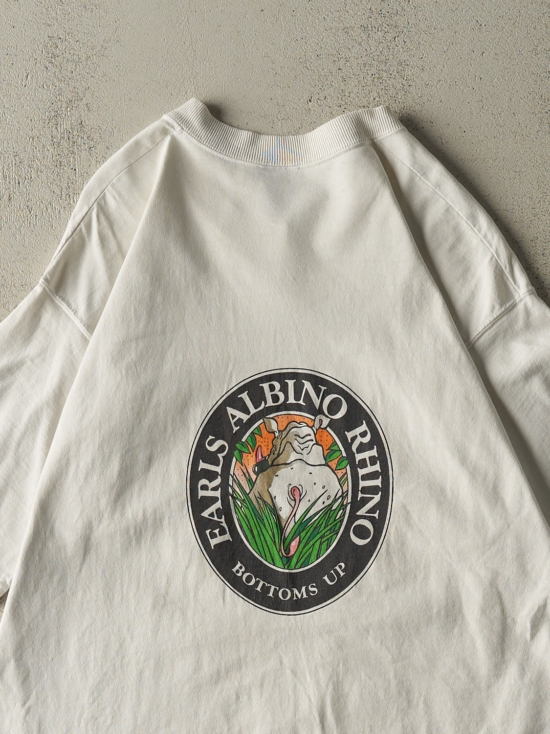 Vintage 90s White Earls Albino Rhino Ale Beer Tee (M/L)