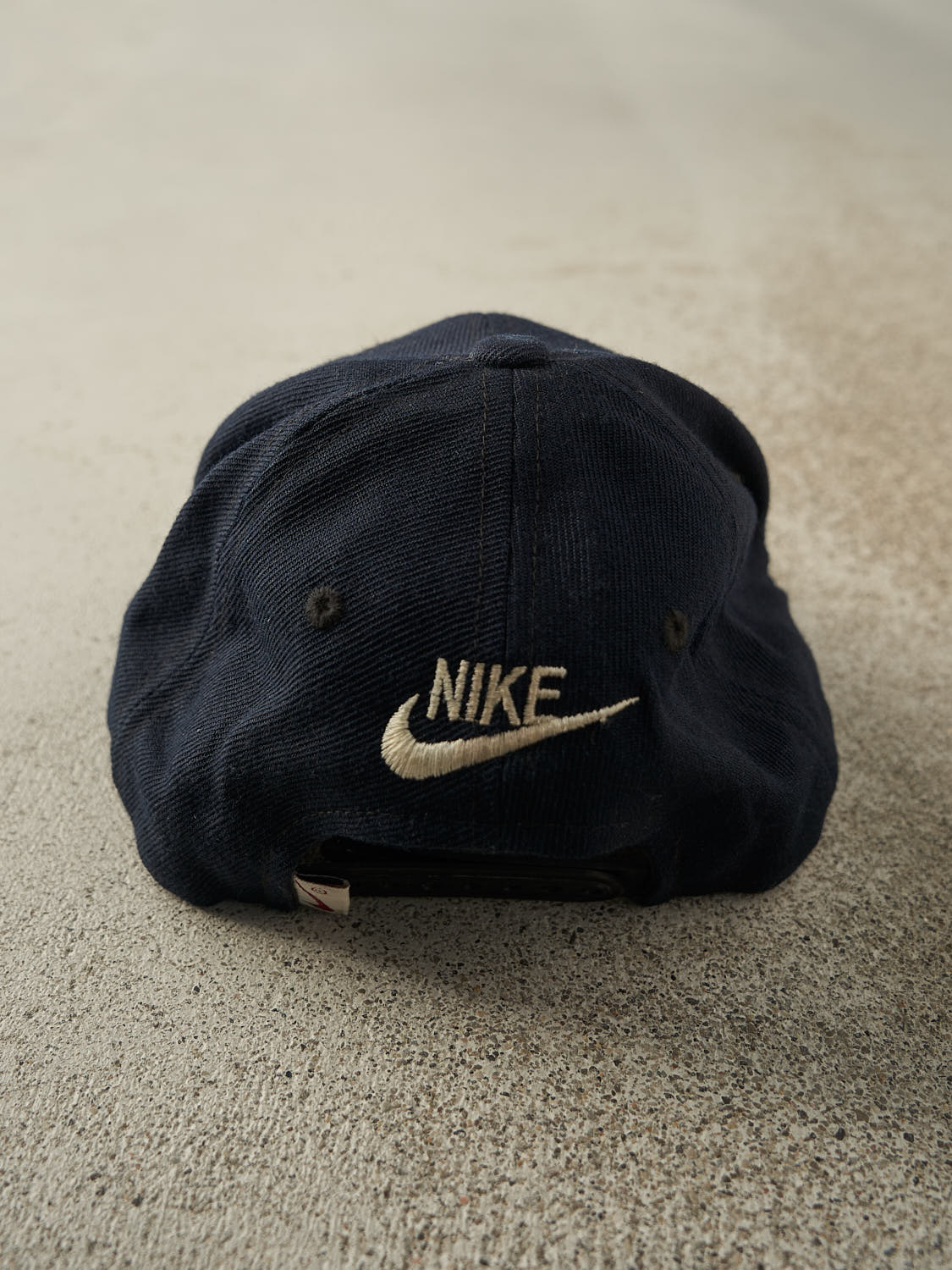 Vintage 99' Faded Black Nike Embroidered Snapback (O/S)