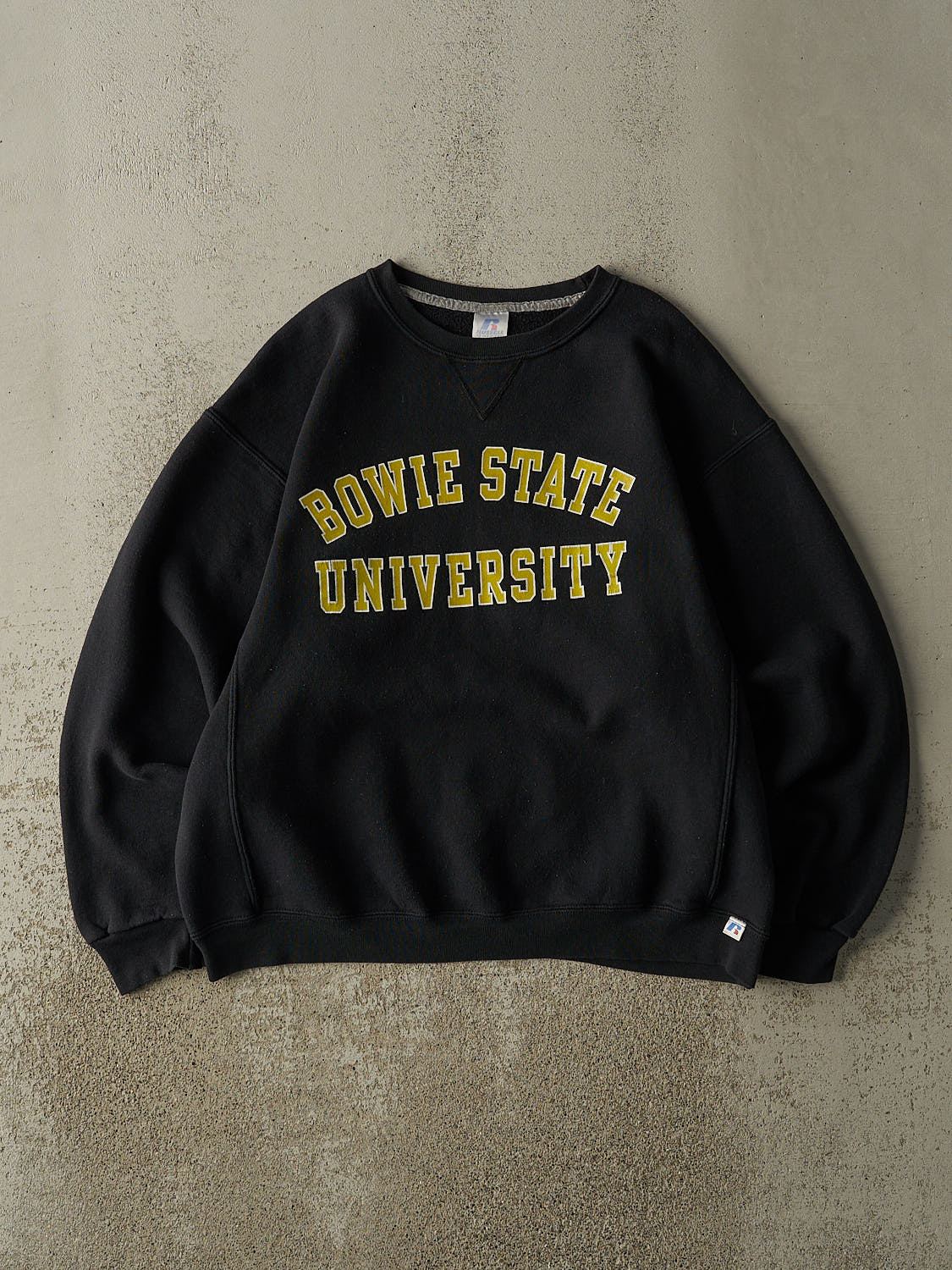 Vintage Y2K Black Russell Athletic Bowie State University Crewneck (L/XL)