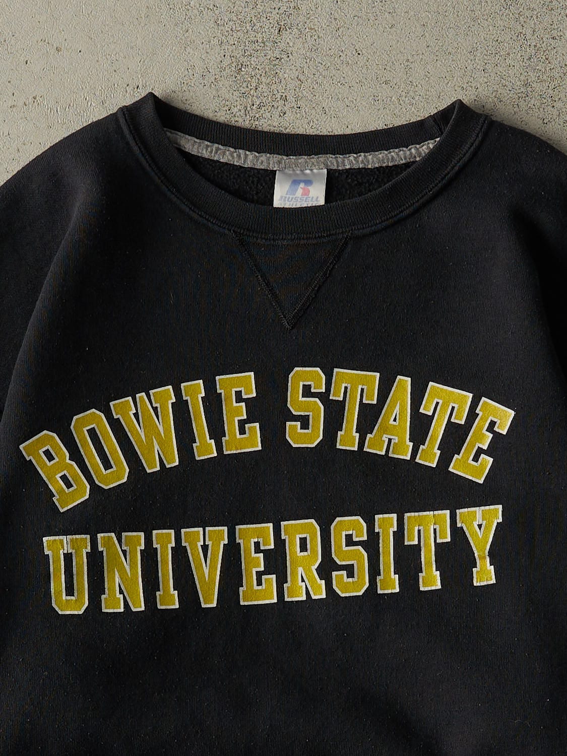 Vintage Y2K Black Russell Athletic Bowie State University Crewneck (L/XL)