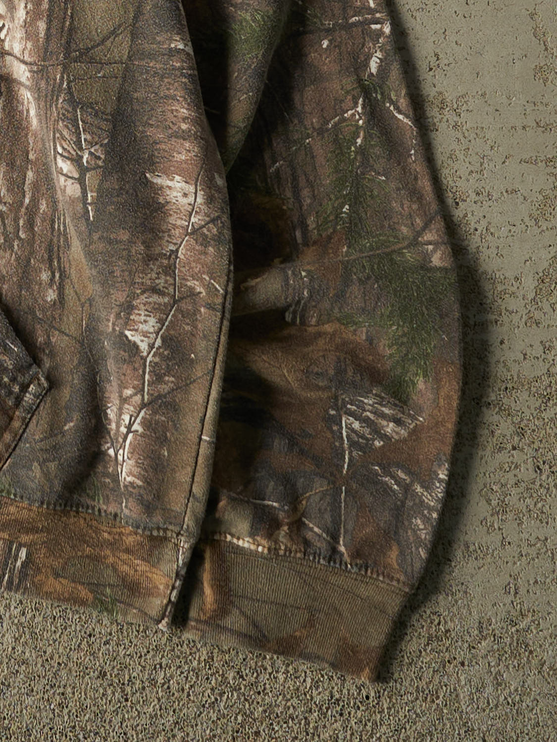 Vintage Y2K Camo Realtree Logo Hoodie (M)