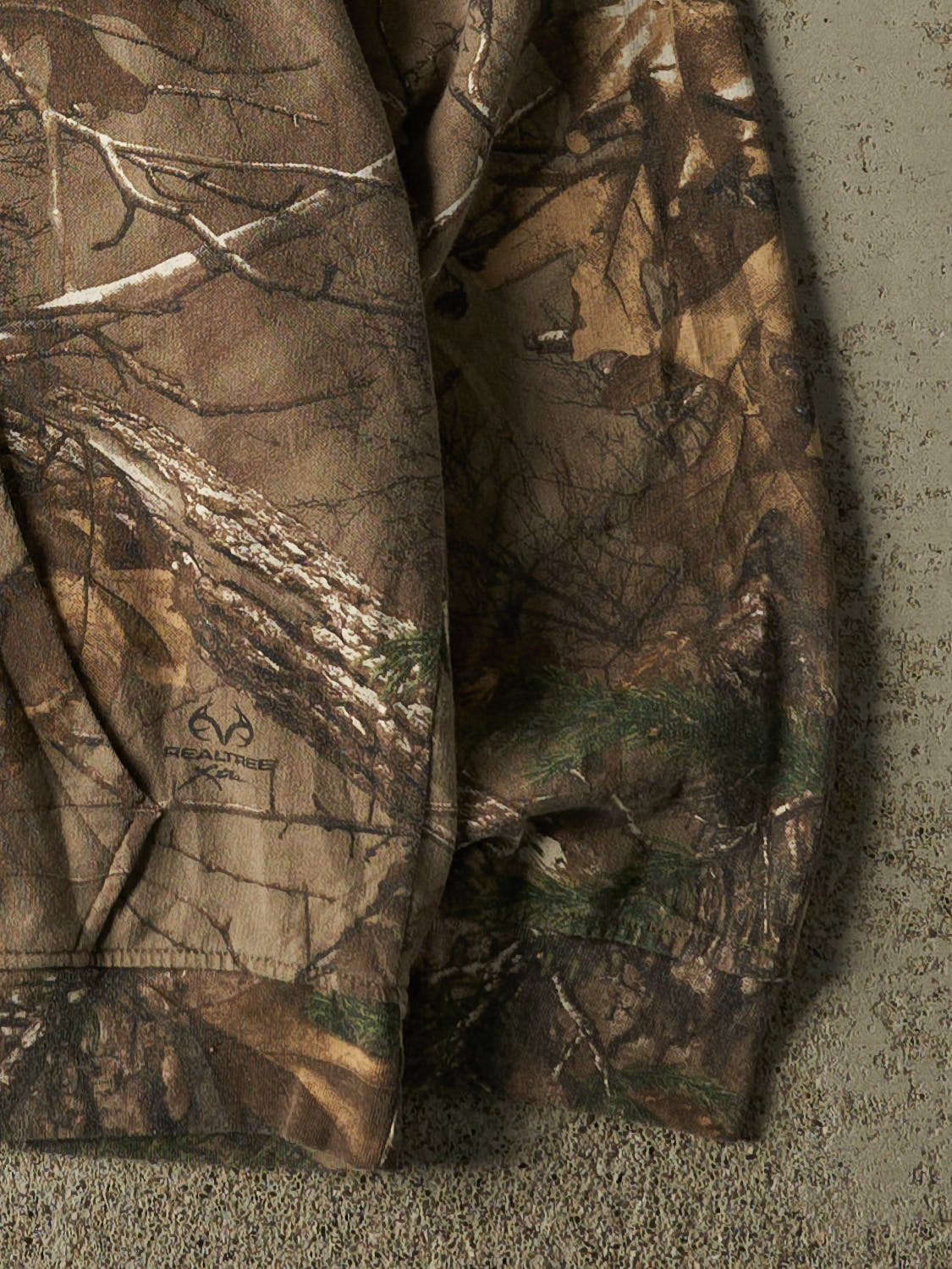 Vintage Y2K Camo Realtree Logo Hoodie (L)