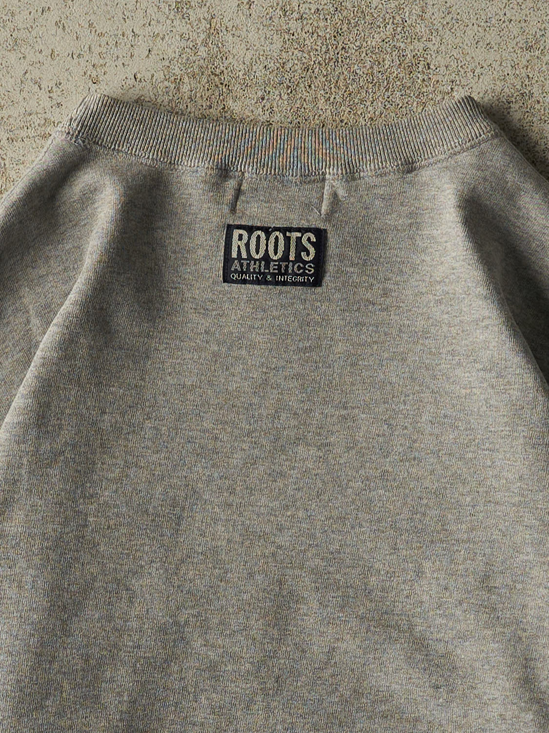 Vintage Y2K Grey Roots Athletics Embroidered Crewneck (L/XL)