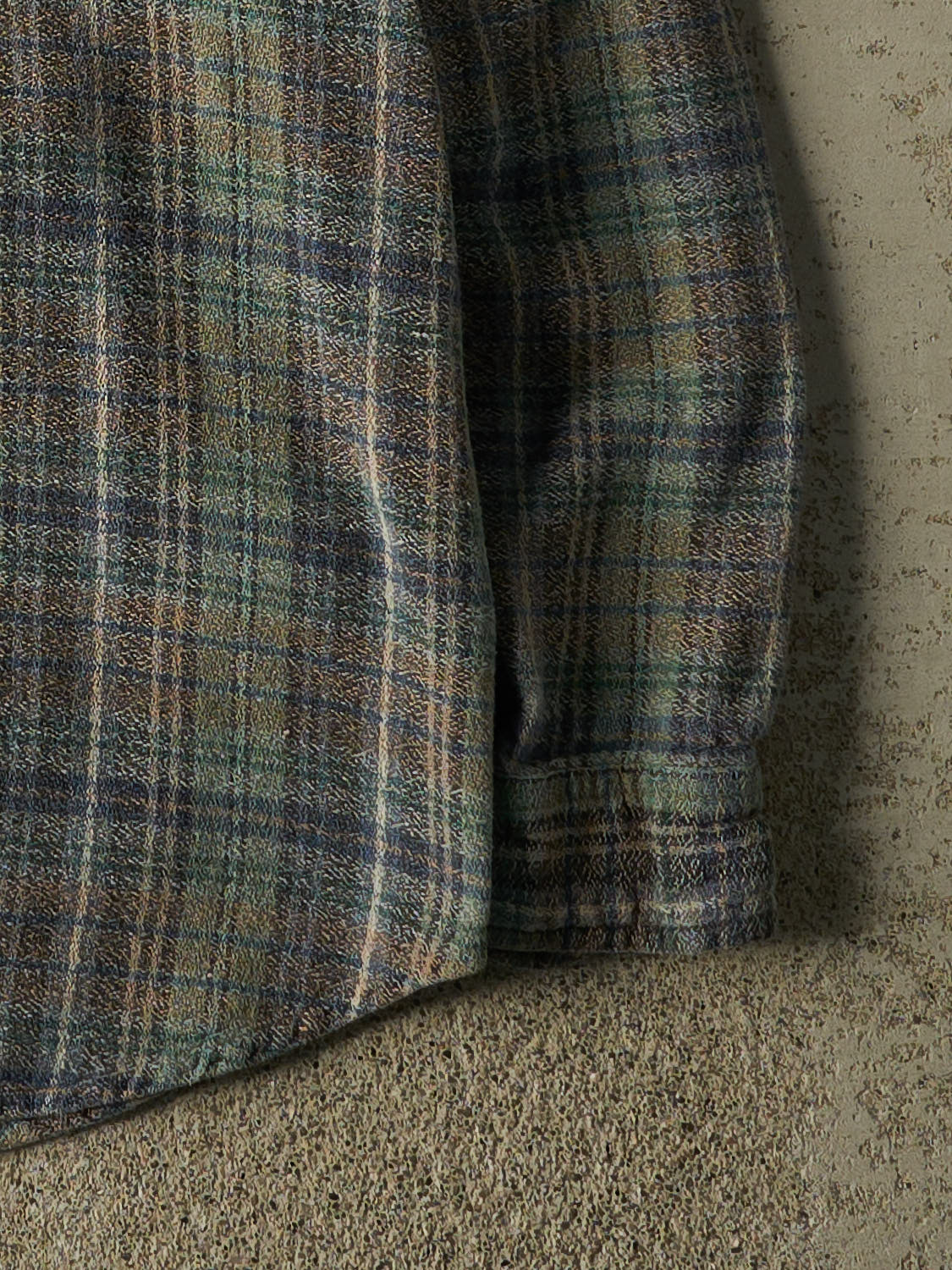 Vintage 90s Green Flannel Button Up Long Sleeve (L/XL)