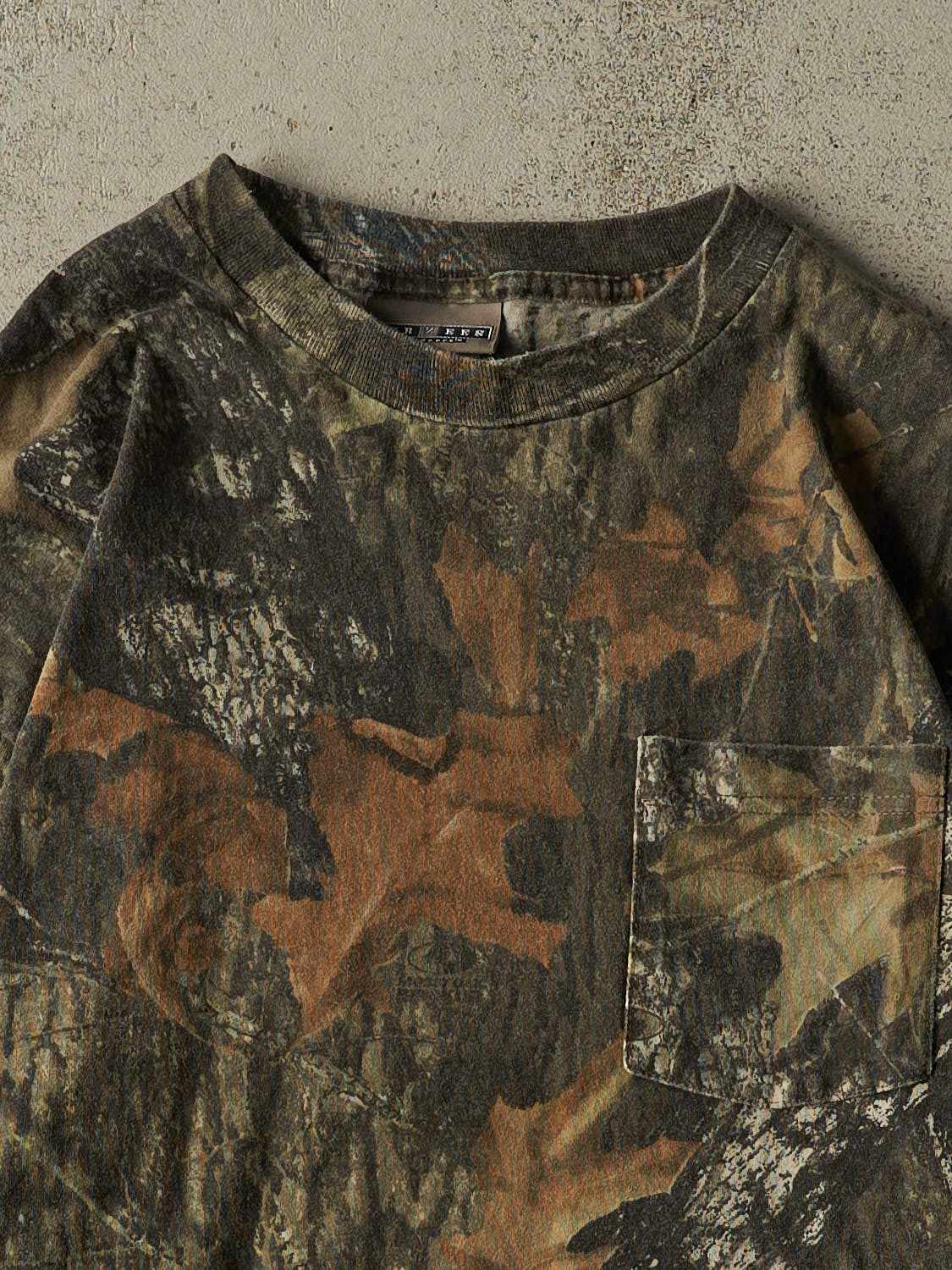 Vintage Y2K Camo Mossy Oak Pocket Long Sleeve (L/XL)