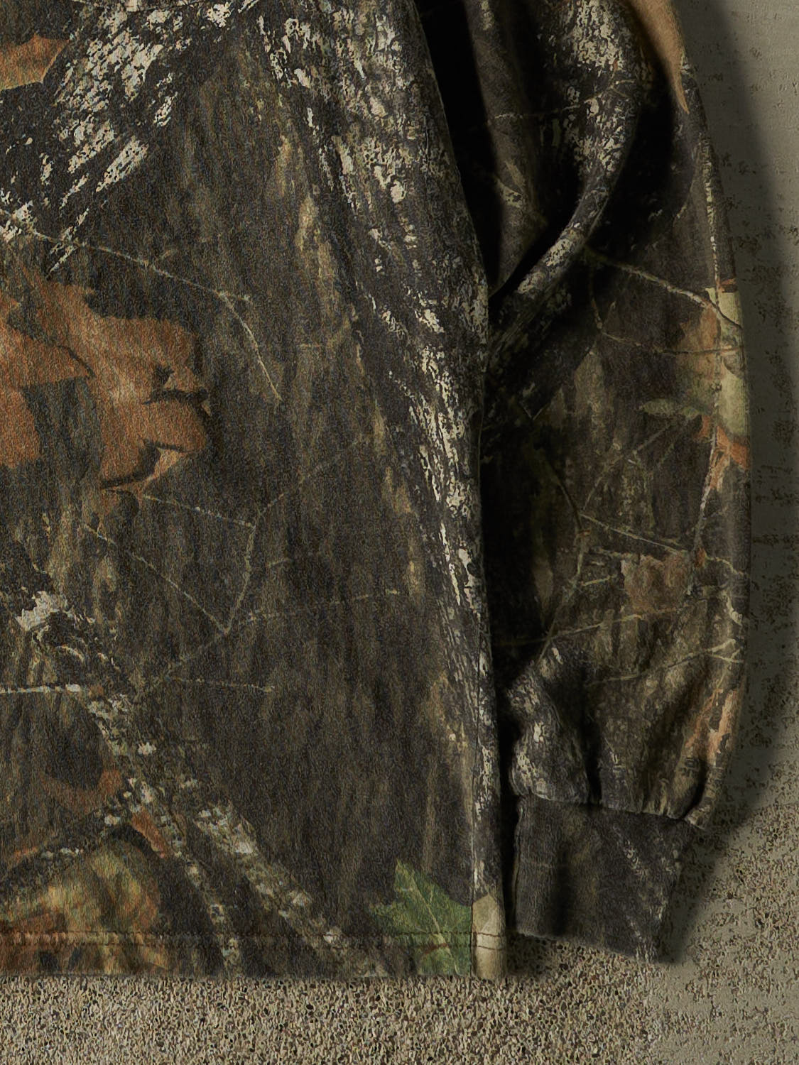 Vintage Y2K Camo Mossy Oak Pocket Long Sleeve (L/XL)