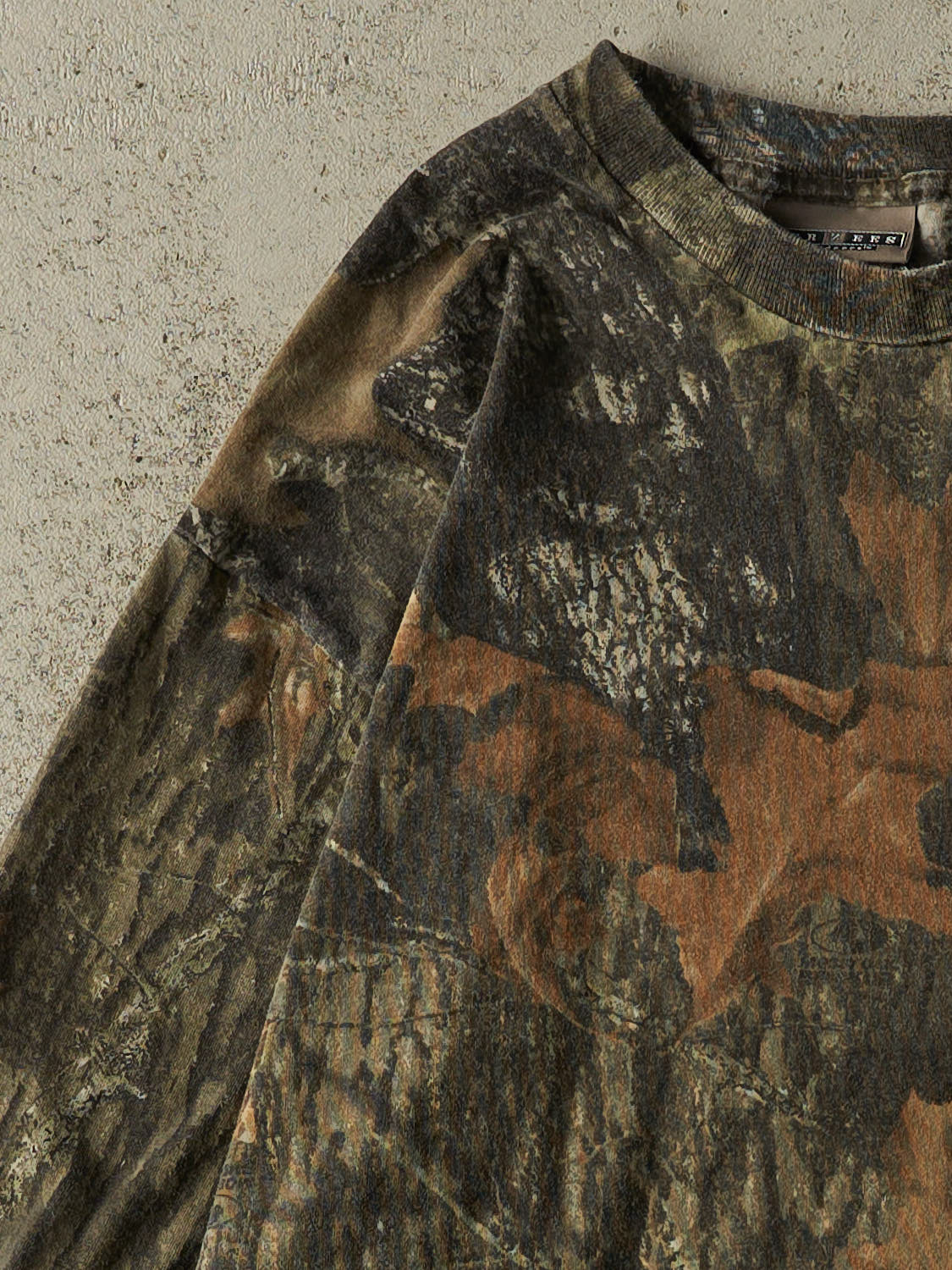 Vintage Y2K Camo Mossy Oak Pocket Long Sleeve (L/XL)