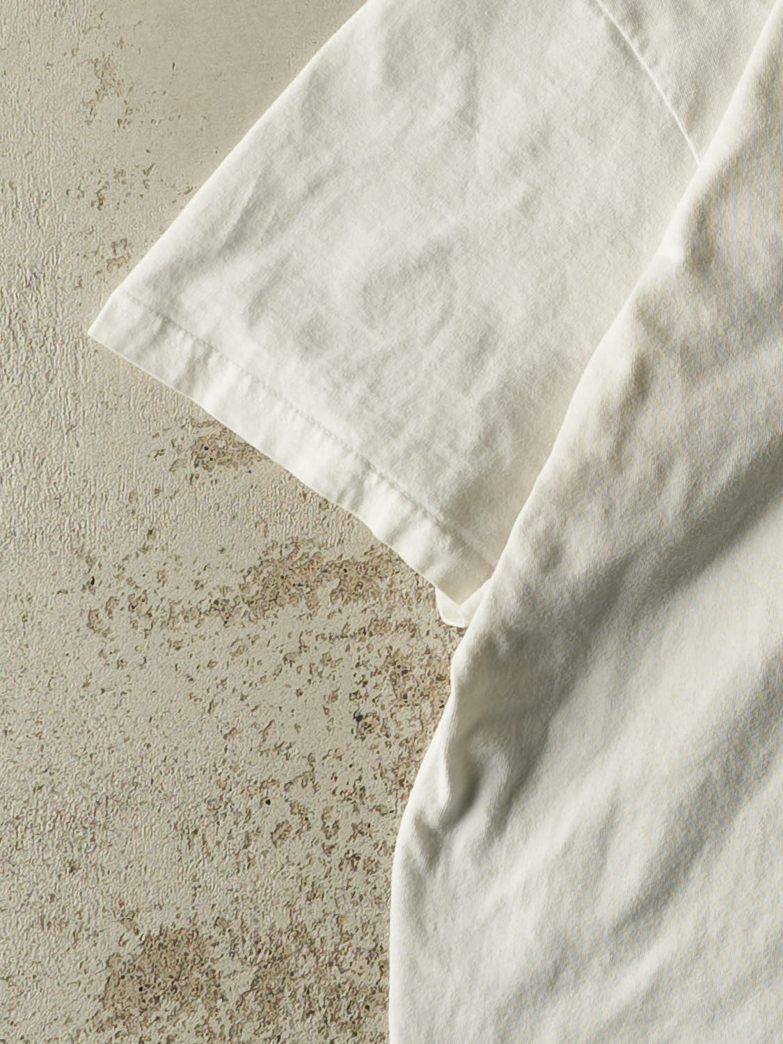 Vintage Y2K White Nike Logo Cropped Tee (M)