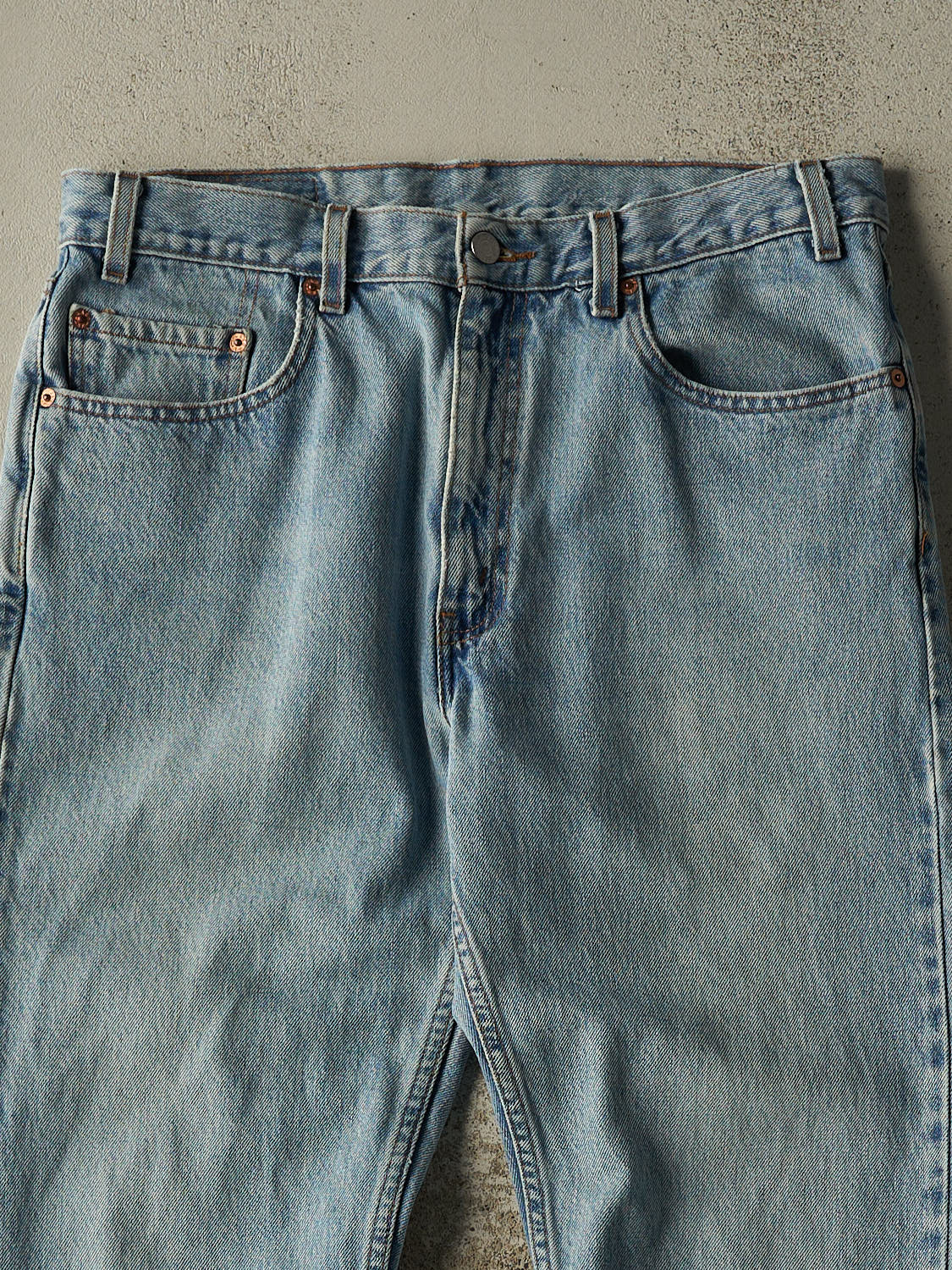 Vintage 90s Light Wash Levi's 505 Jeans (34x27)