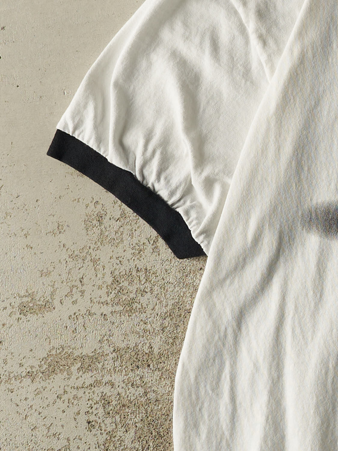 Vintage 90s White Land Rover Defender Ringer Tee (L/XL)