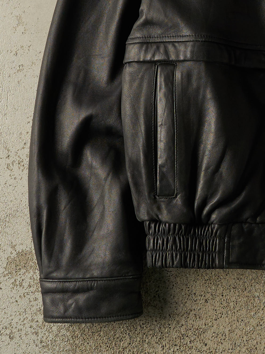 Vintage 90s Black London Fog Leather Bomber Jacket (L)