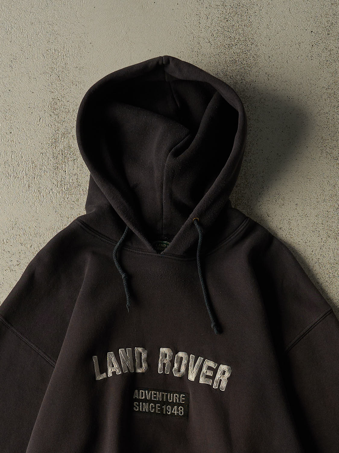 Vintage 00' Faded Black Land Rover Embroidered Hoodie (L/XL)