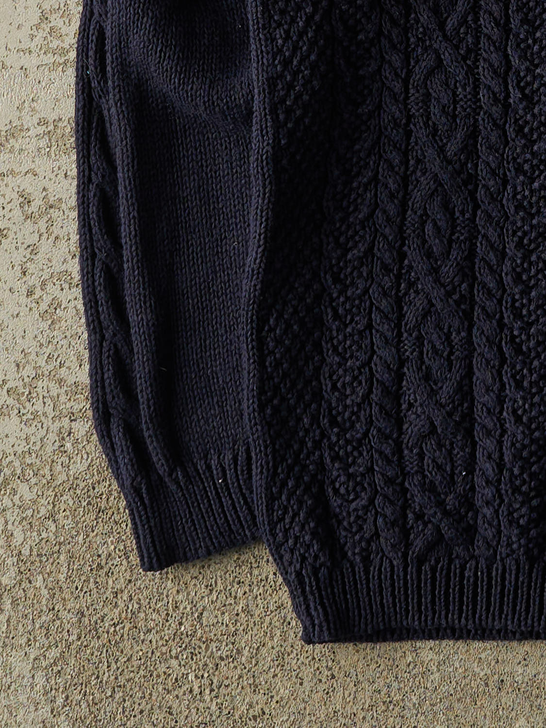 Vintage 90s Navy Blue Izod Cable Knit (S/M)