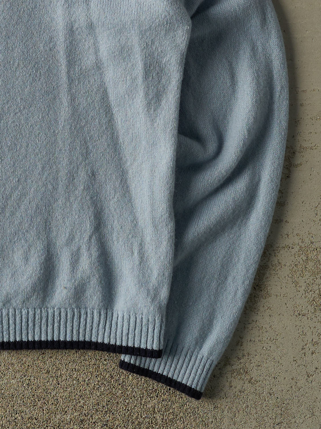 Vintage 90s Baby Blue Tommy Hilfiger Embroidered Knit (L/XL)