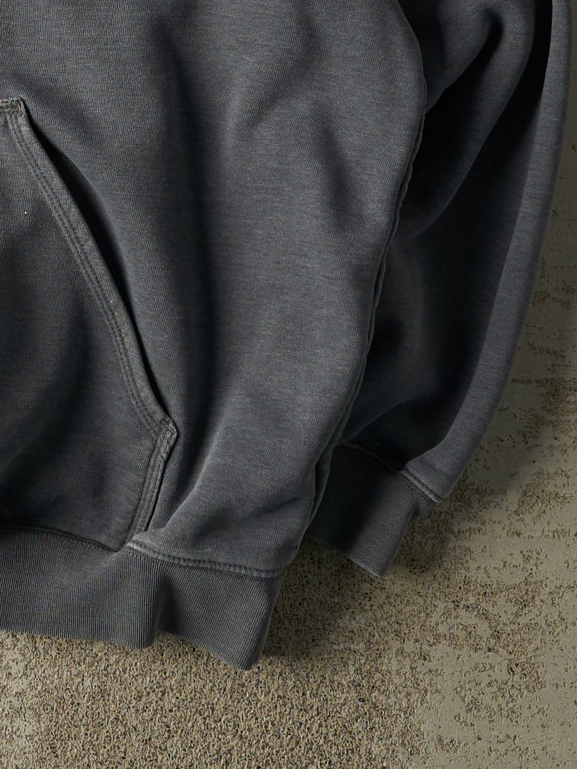 Vintage Y2K Grey Carhartt Hoodie (XL)