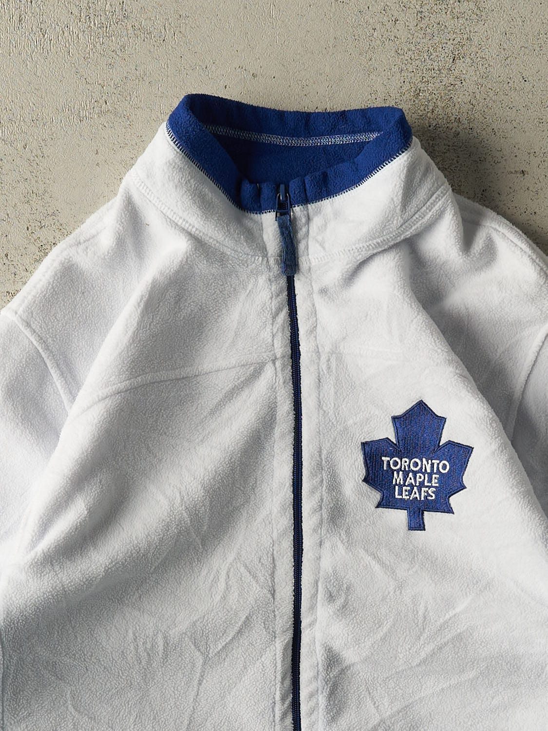Vintage Y2K White Toronto Maple Leafs Zip Up Fleece (L/XL)