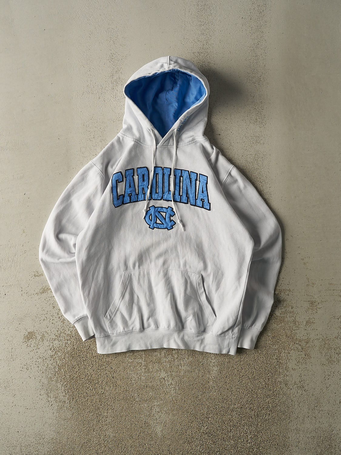 Vintage 90s White University of North Carolina Hoodie (S/M)