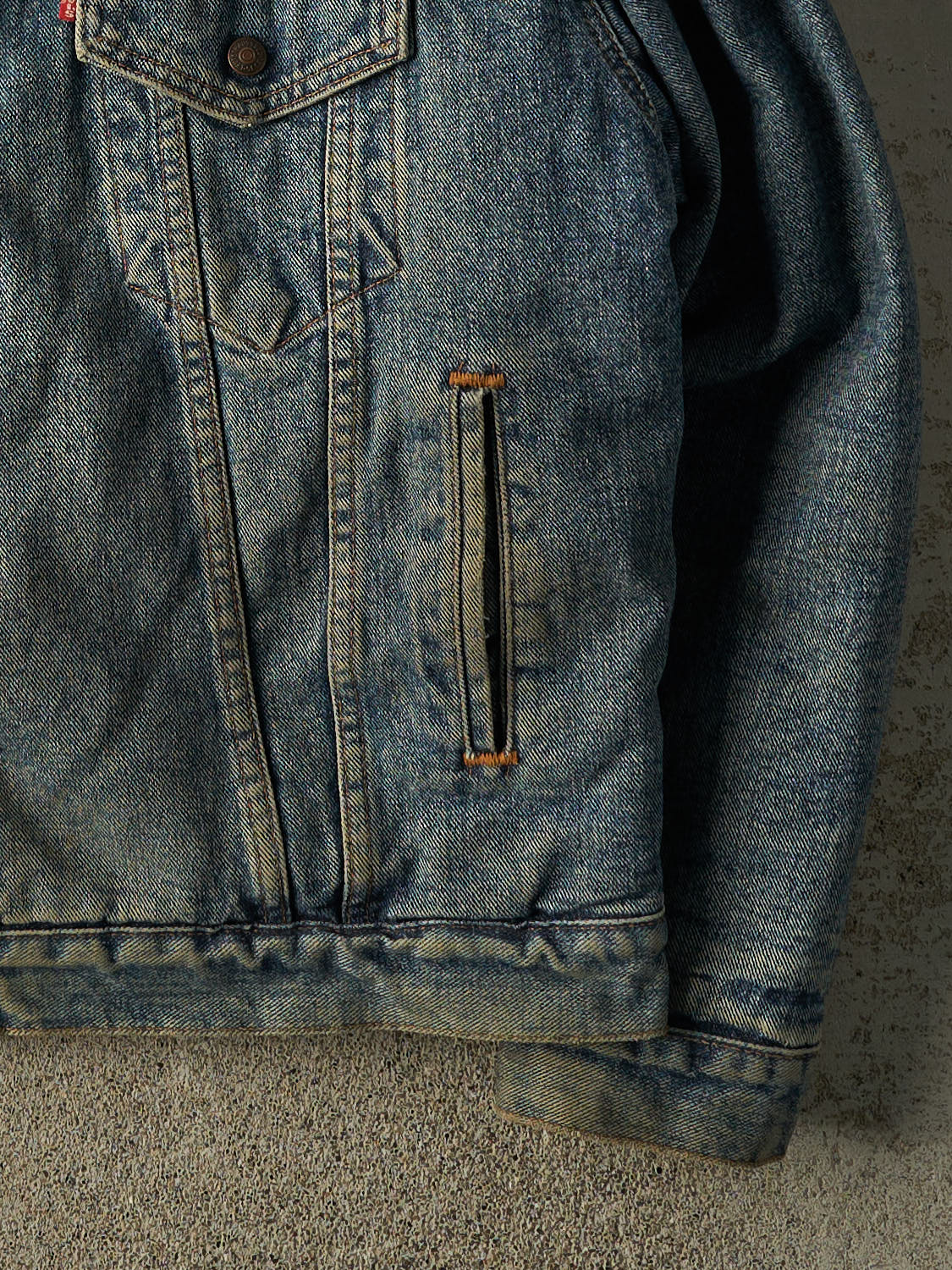 Vintage 80s Mid Wash Levi's Sherpa Lined Denim Jacket (M/L)