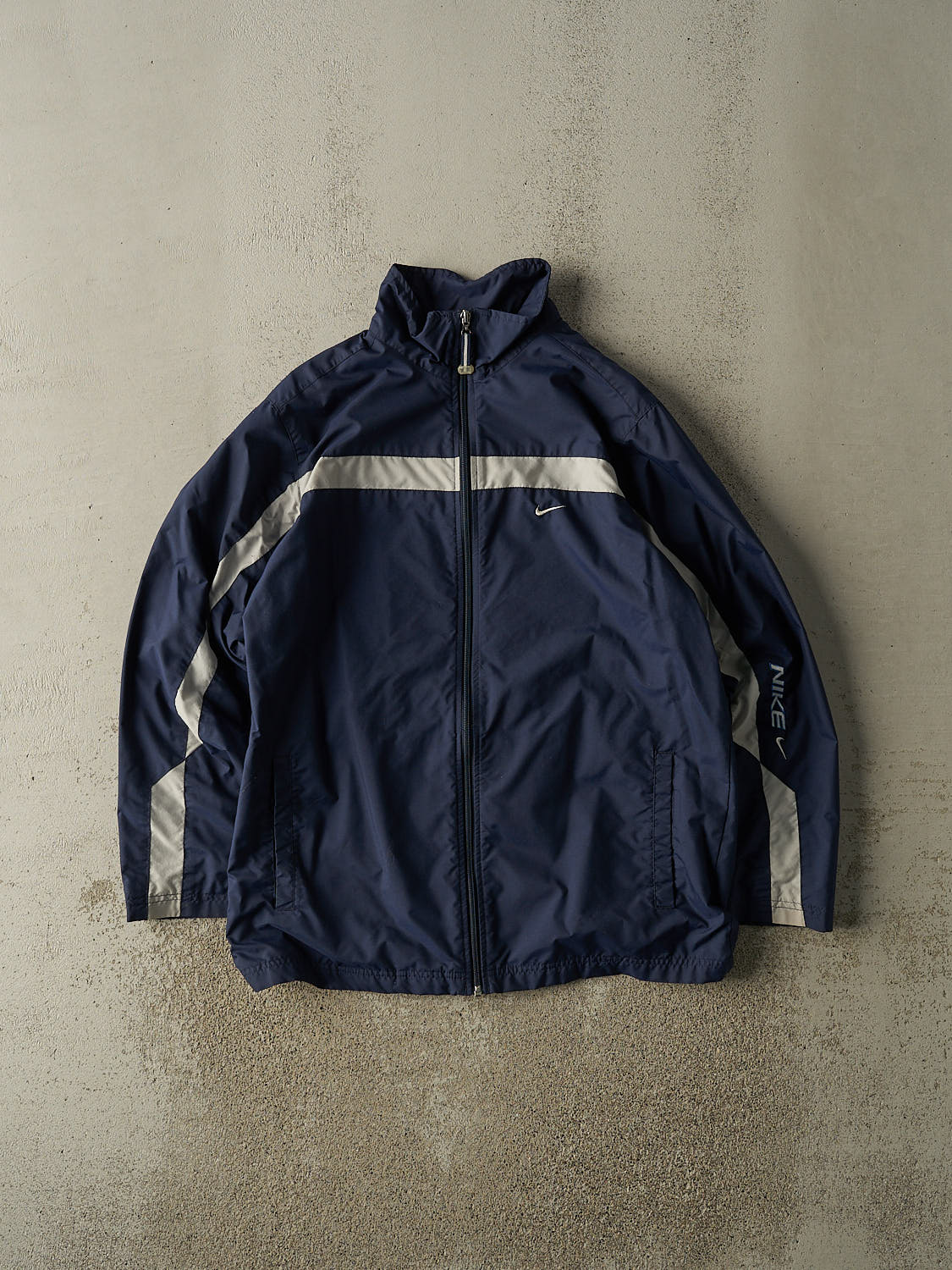 Vintage Y2K Navy Blue Nike Windbreaker Jacket (L)