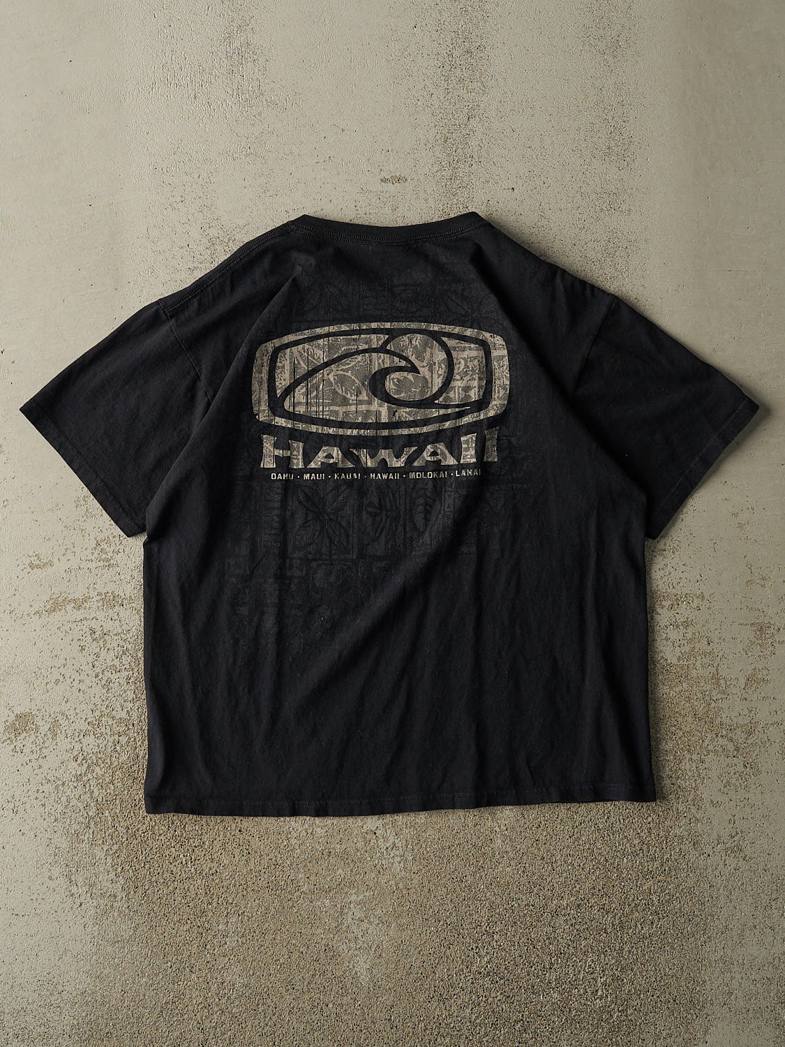 Vintage Y2K Black Hawaii Surf Wear Tee (M/L)