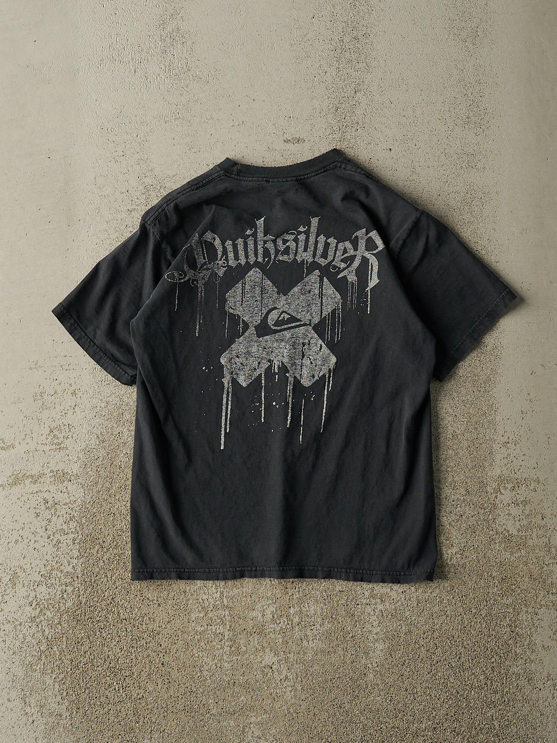 Vintage Y2K Faded Black Quiksilver Tee (XS/S)