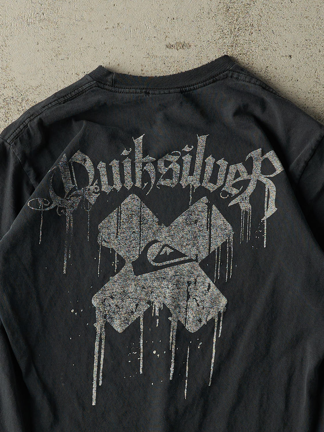 Vintage Y2K Faded Black Quiksilver Tee (XS/S)