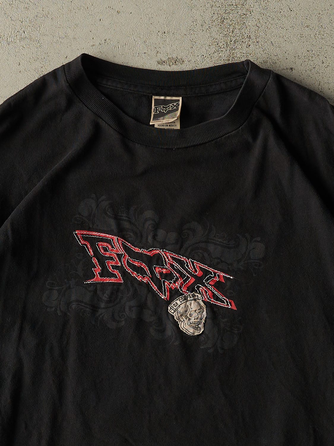 Vintage Y2K Black Fox Tee (M/L)
