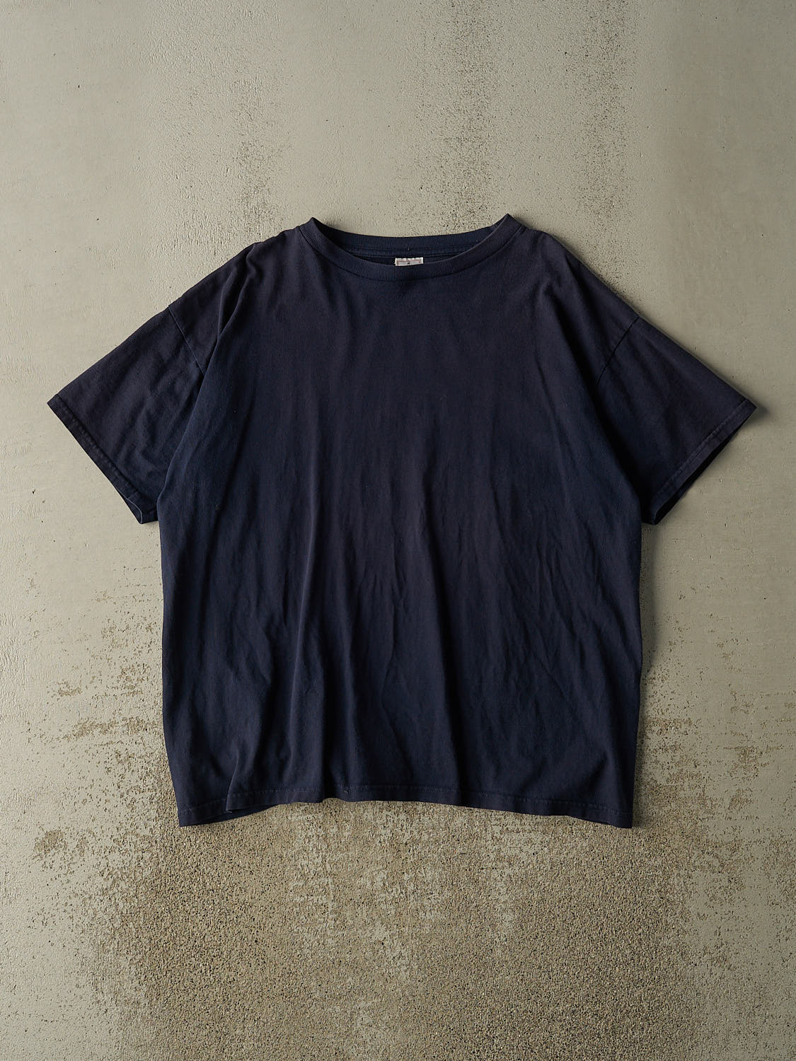 Vintage Y2K Navy Blue Blank Tee (L/XL)