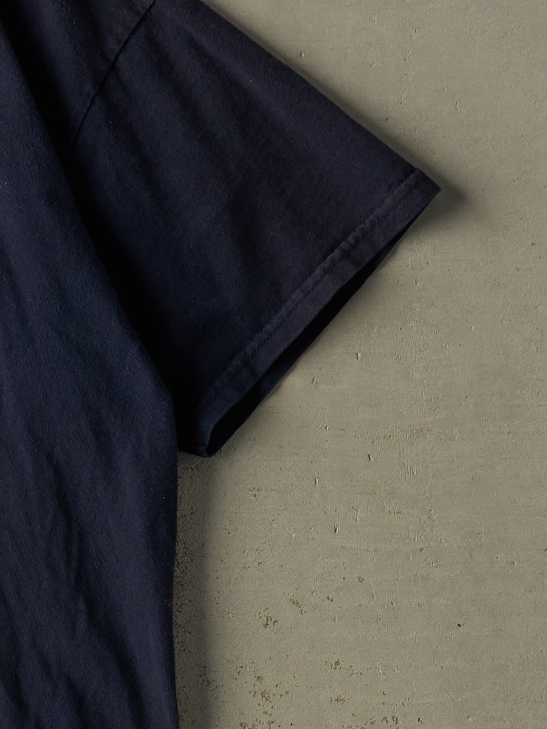 Vintage Y2K Navy Blue Blank Tee (L/XL)
