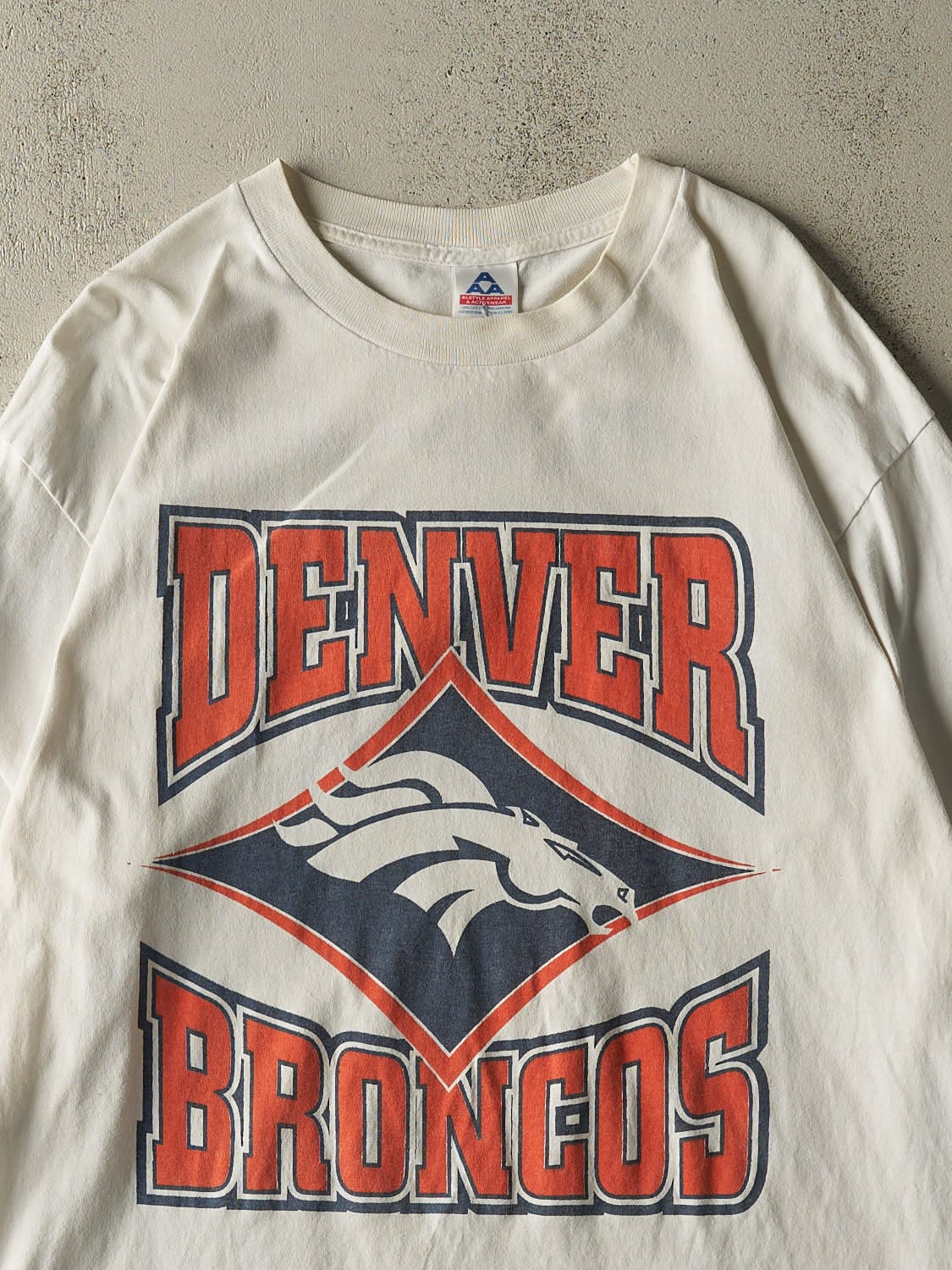 Vintage Y2K White Denver Broncos AFC Division Champions Long Sleeve (L/XL)
