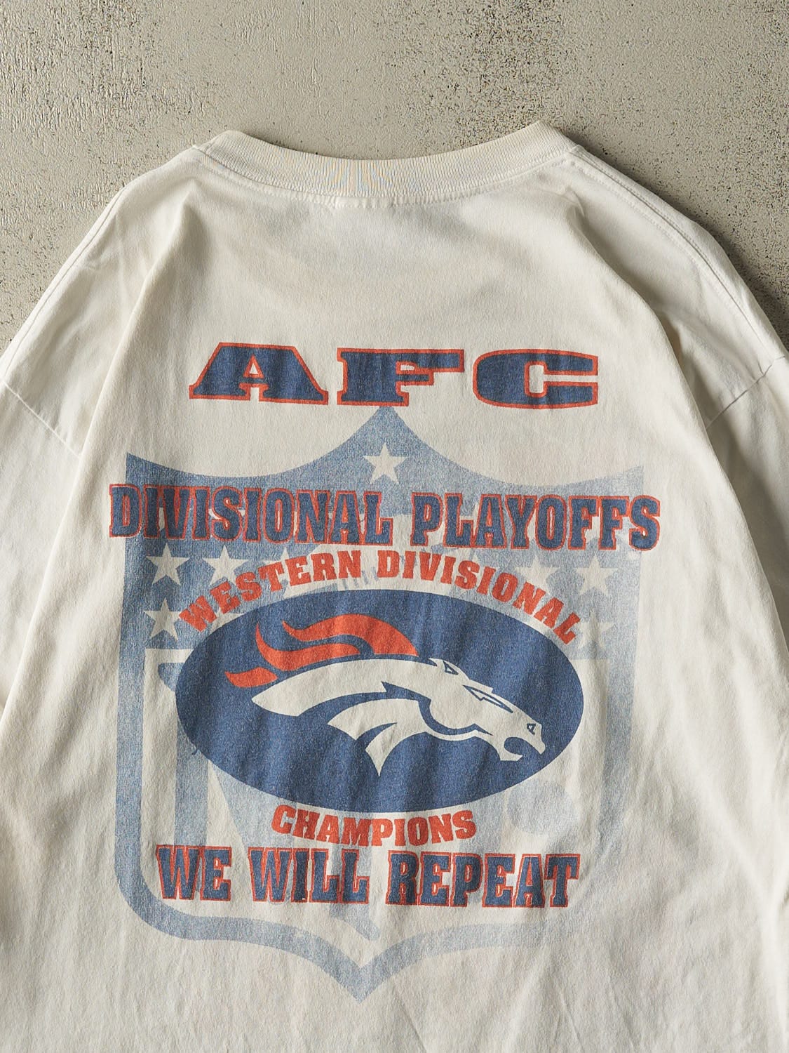 Vintage Y2K White Denver Broncos AFC Division Champions Long Sleeve (L/XL)