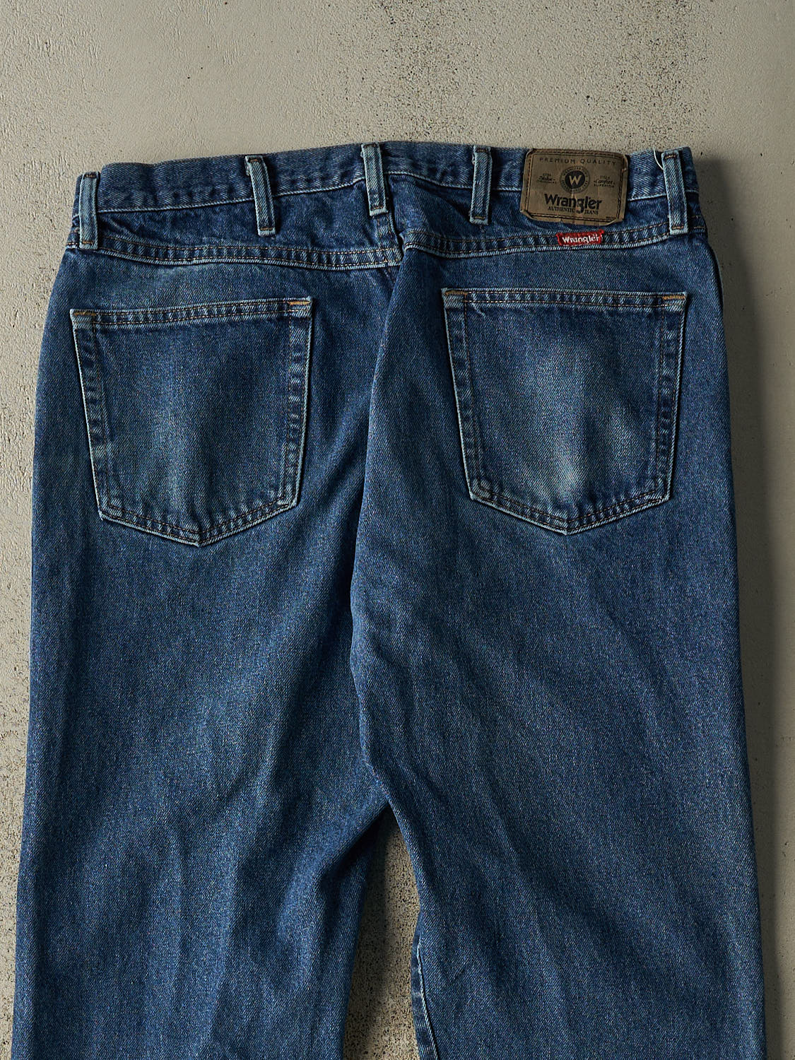Vintage 90s Dark Wash Wrangler Jeans (35x31)