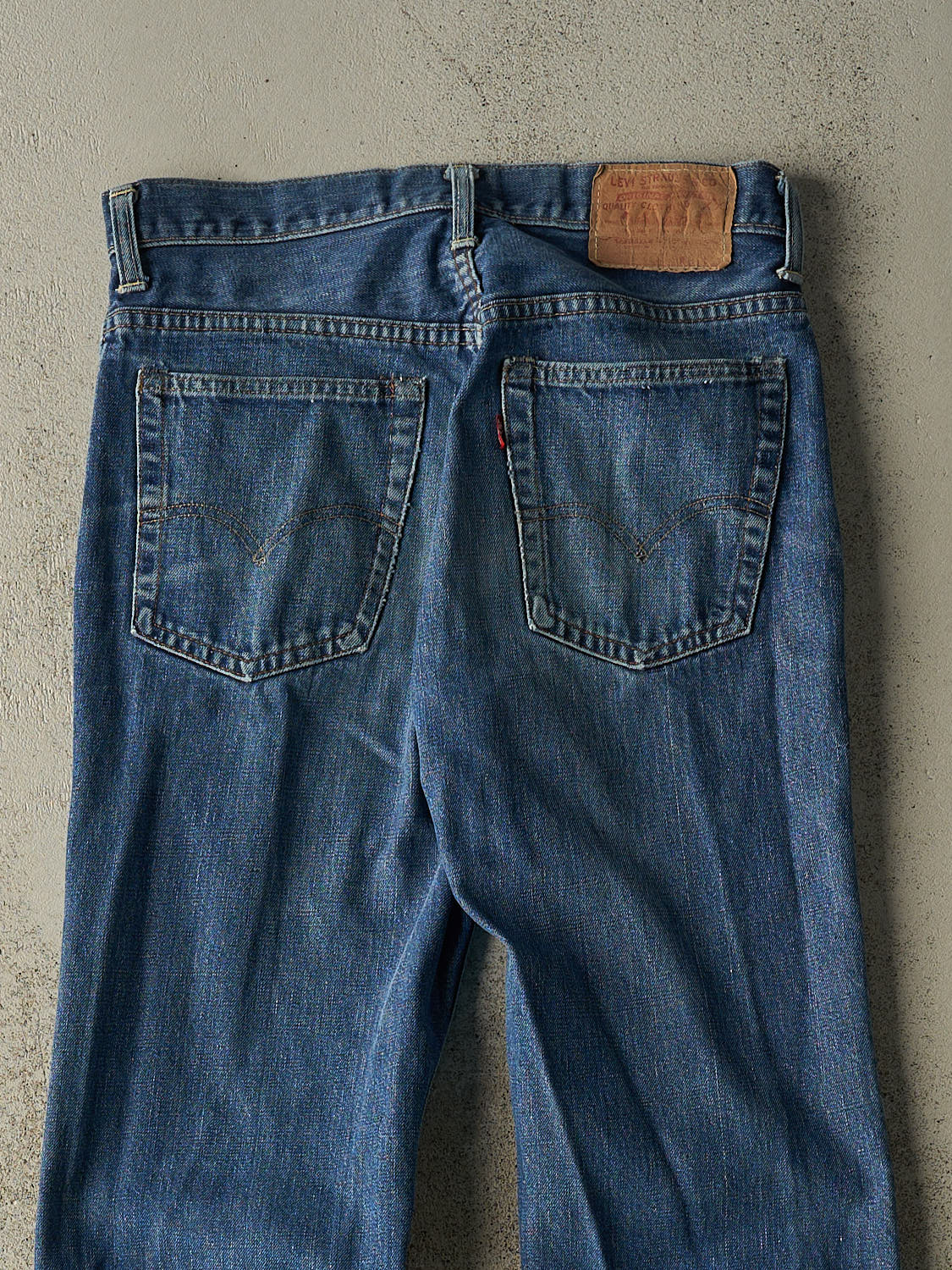 Vintage Y2K Dark Wash Levi's Jeans (30x31.5)