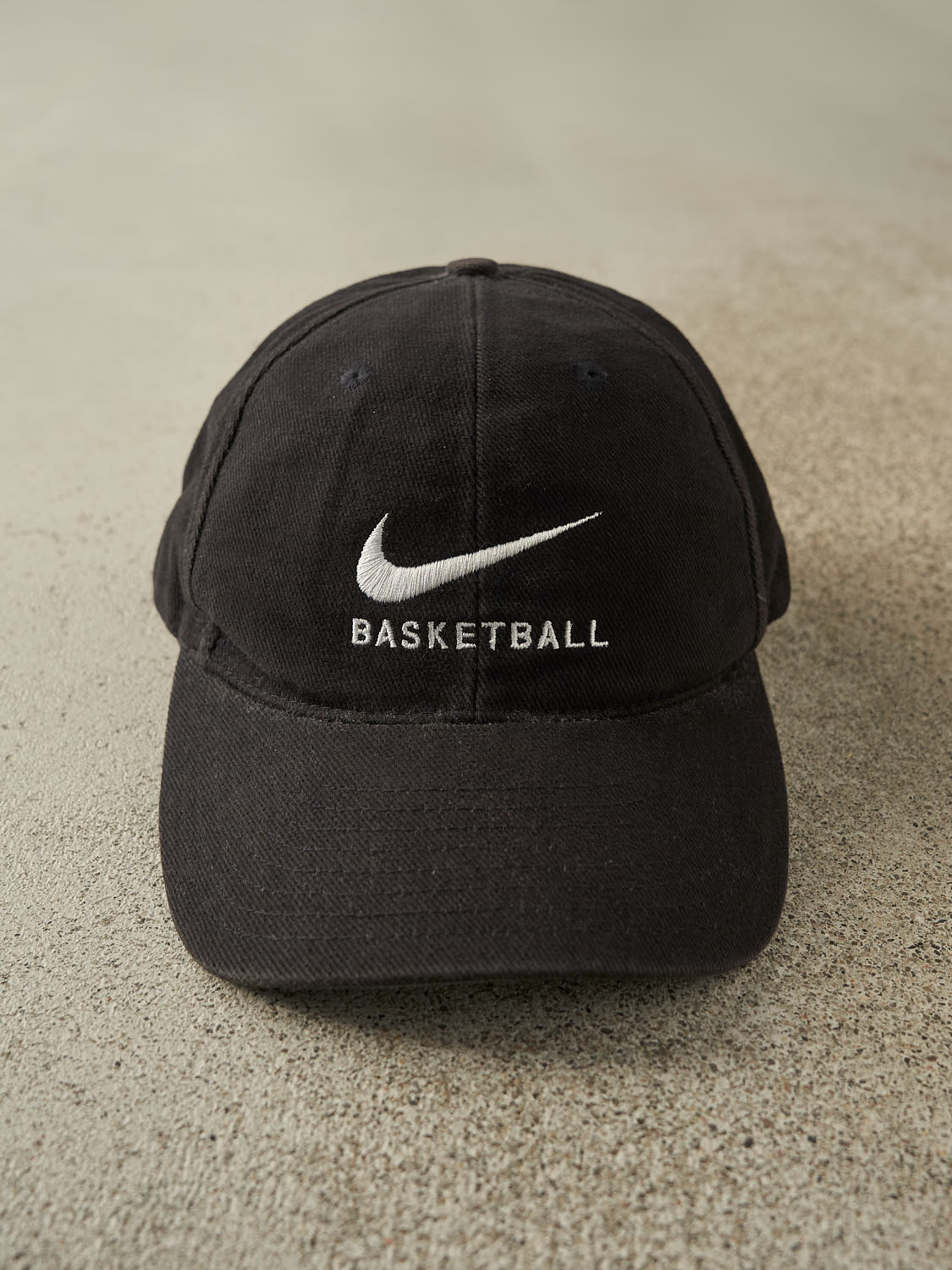 Vintage 90s Faded Black Nike Basketball Snapback (O/S)