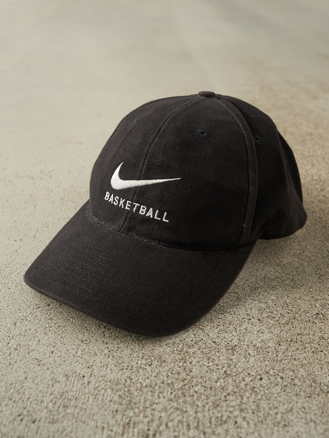 Vintage 90s Faded Black Nike Basketball Snapback (O/S)