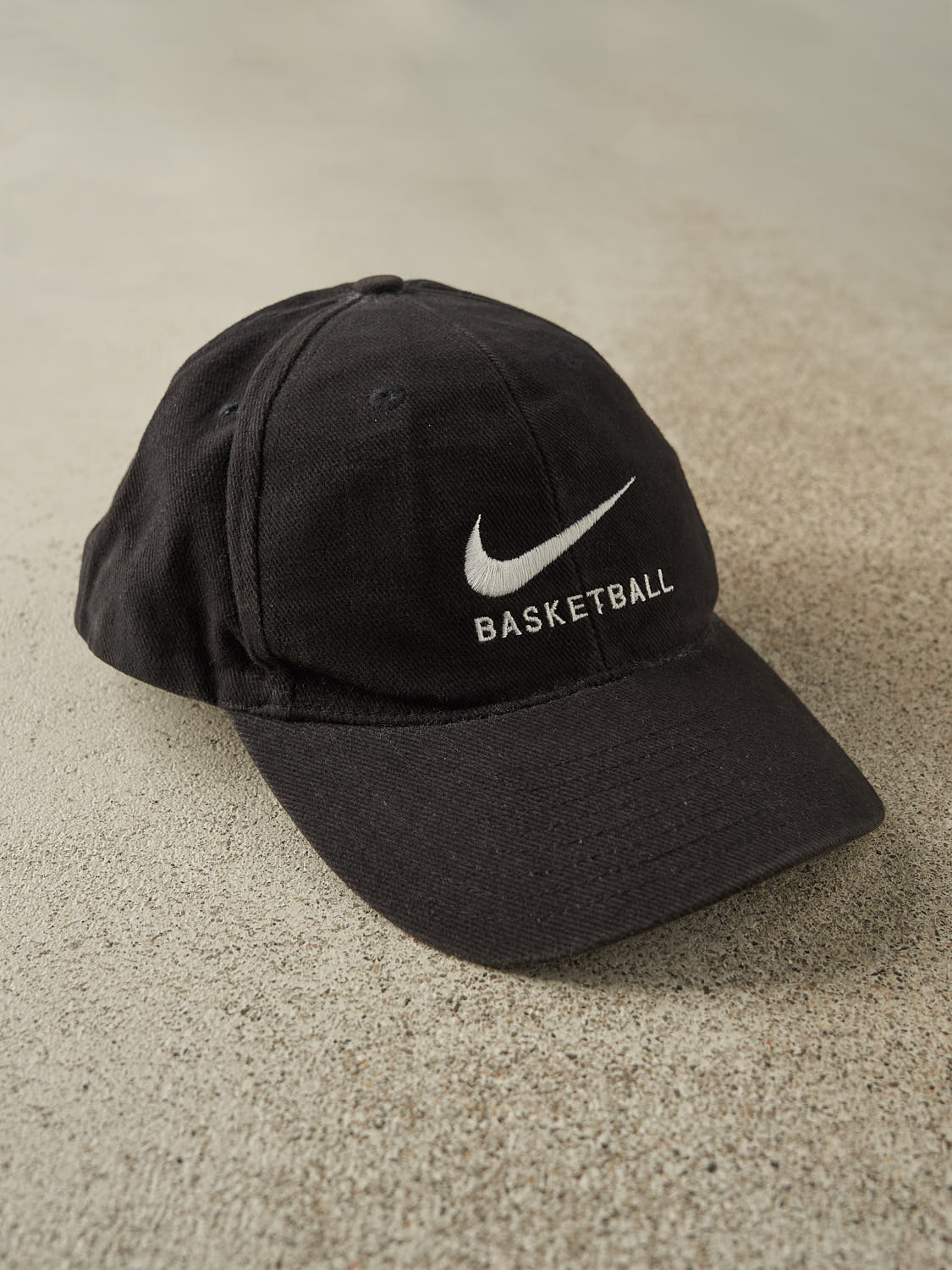 Vintage 90s Faded Black Nike Basketball Snapback (O/S)