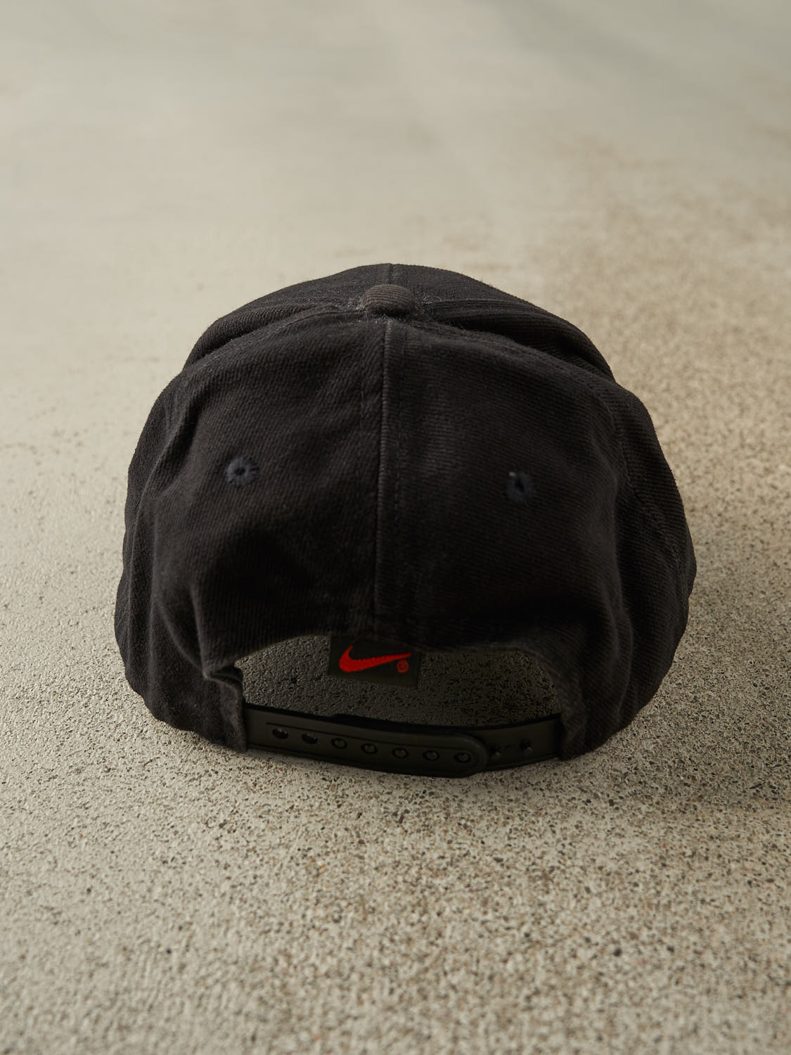 Vintage 90s Faded Black Nike Basketball Snapback (O/S)
