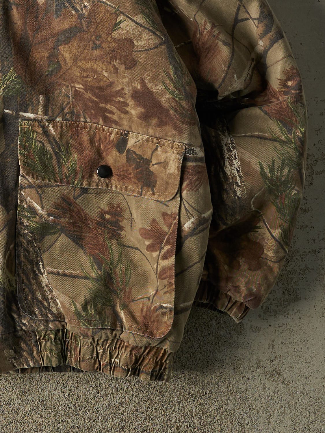 Vintage 90s Camo Realtree x AP Hooded Workwear Jacket (XL)