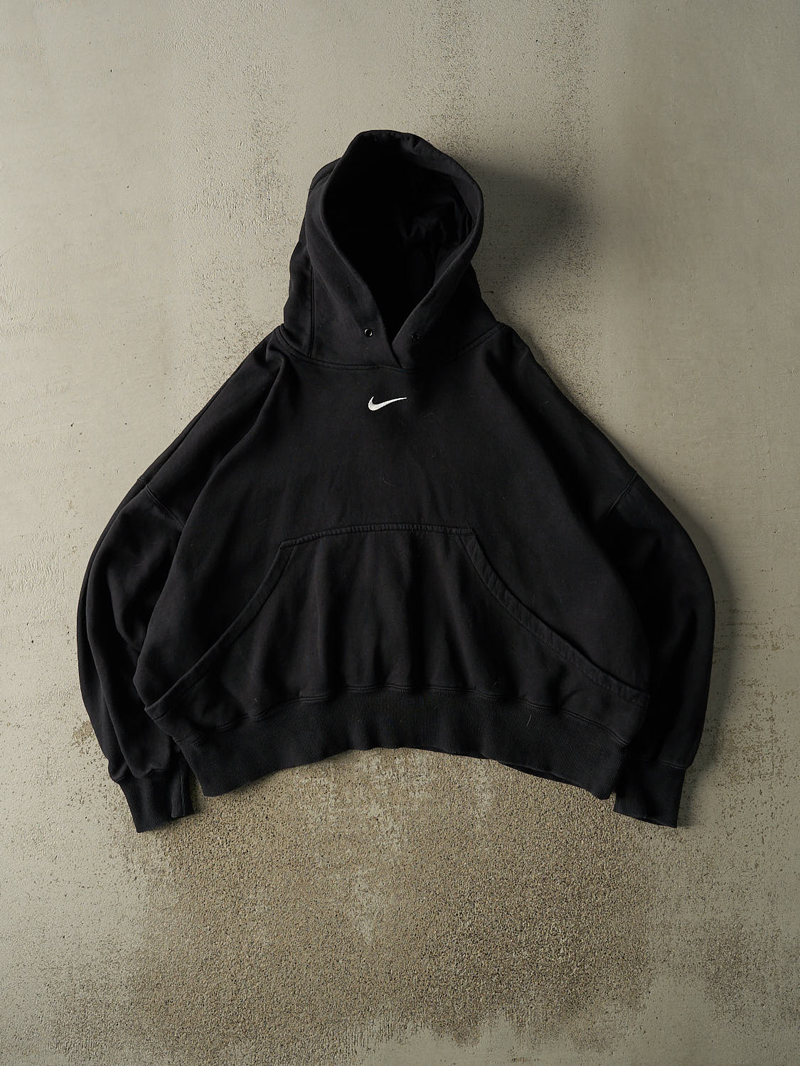 Vintage Y2K Black Nike Embroidered Middle Swoosh Hoodie (M/L)
