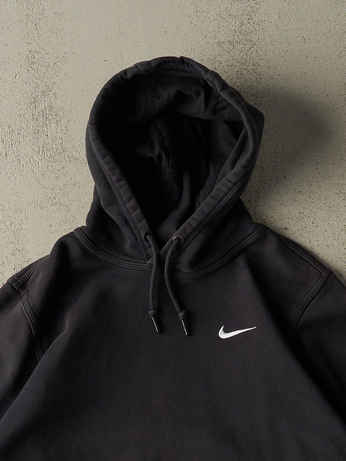 Vintage Y2K Black Nike Embroidered Hoodie (S/M)