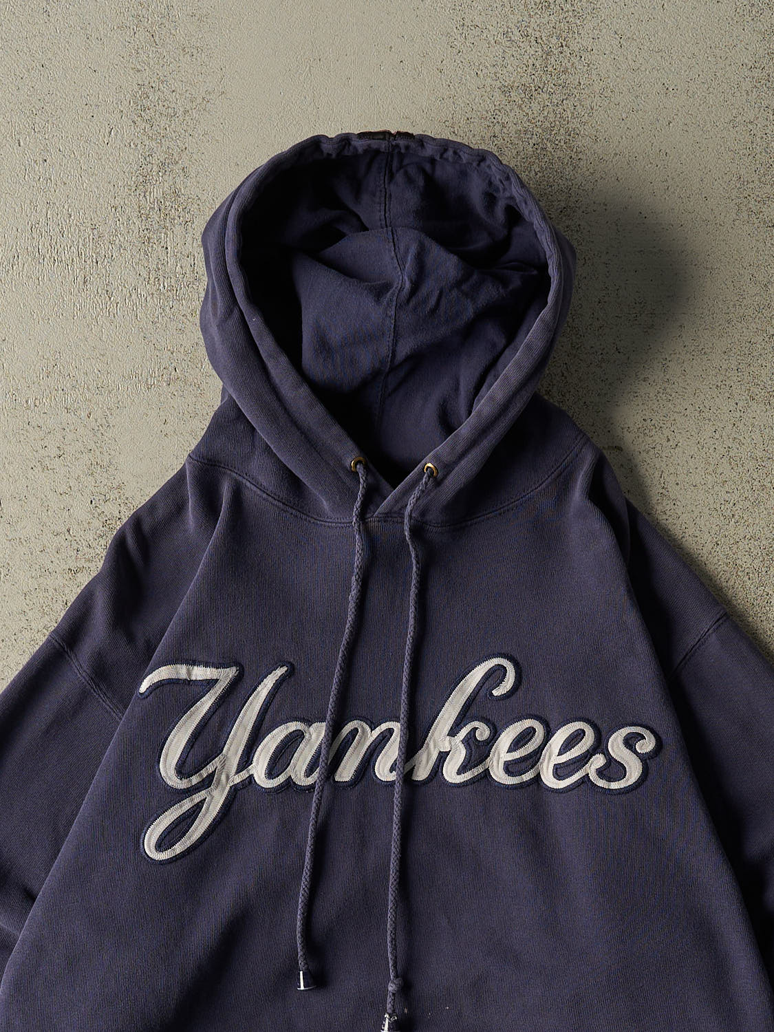 Vintage 90s Navy Blue New York Yankees Embroidered Hoodie (L/XL)