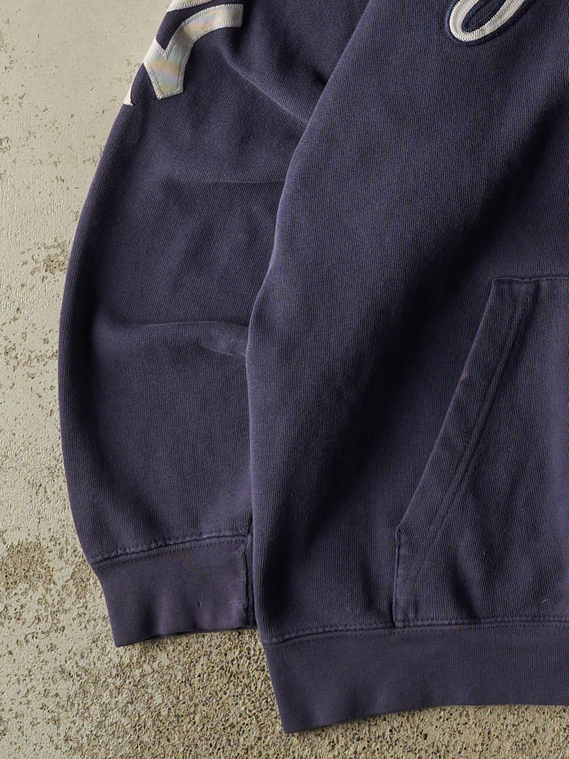 Vintage 90s Navy Blue New York Yankees Embroidered Hoodie (L/XL)