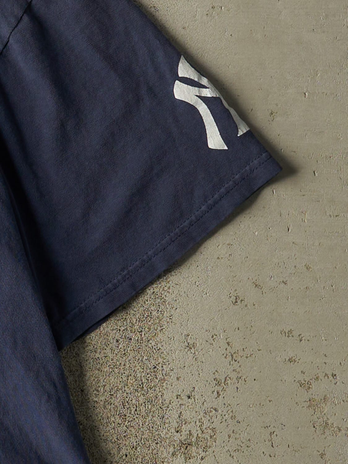 Vintage Y2K Navy Blue New York Yankees Nike Tee (L)