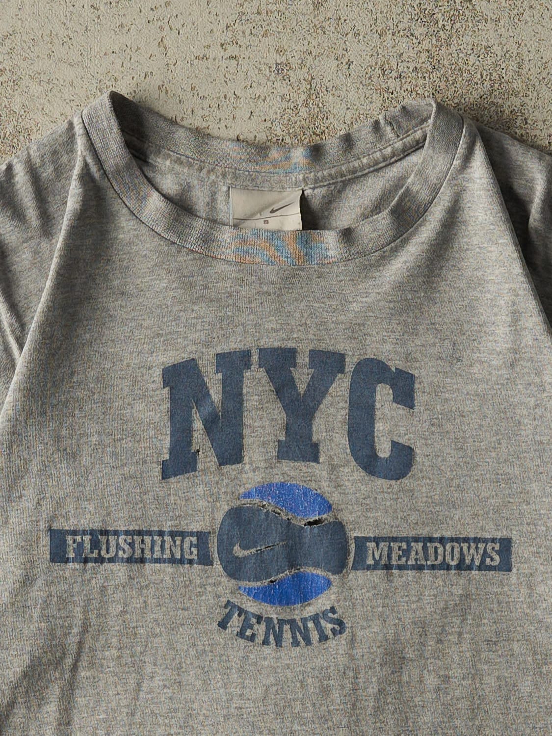 Vintage Y2K Grey NYC Nike Tennis Tee (S/M)