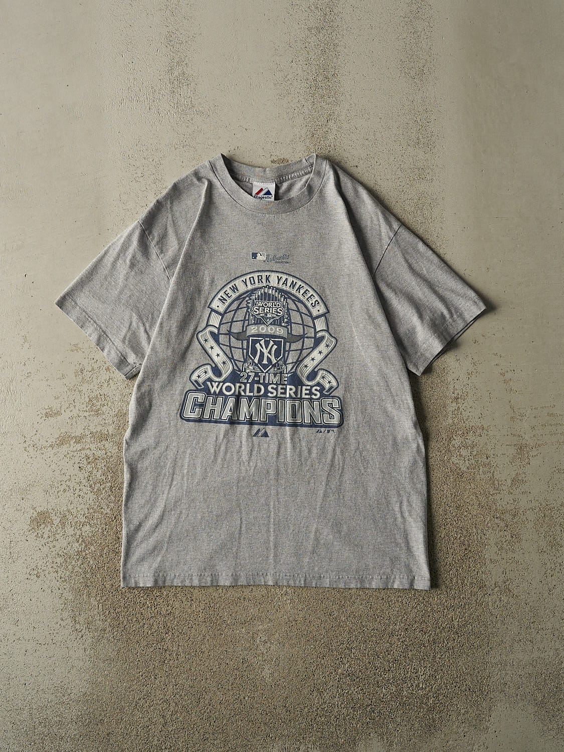 Vintage 09' Grey New York Yankees World Series Champions Tee (L)