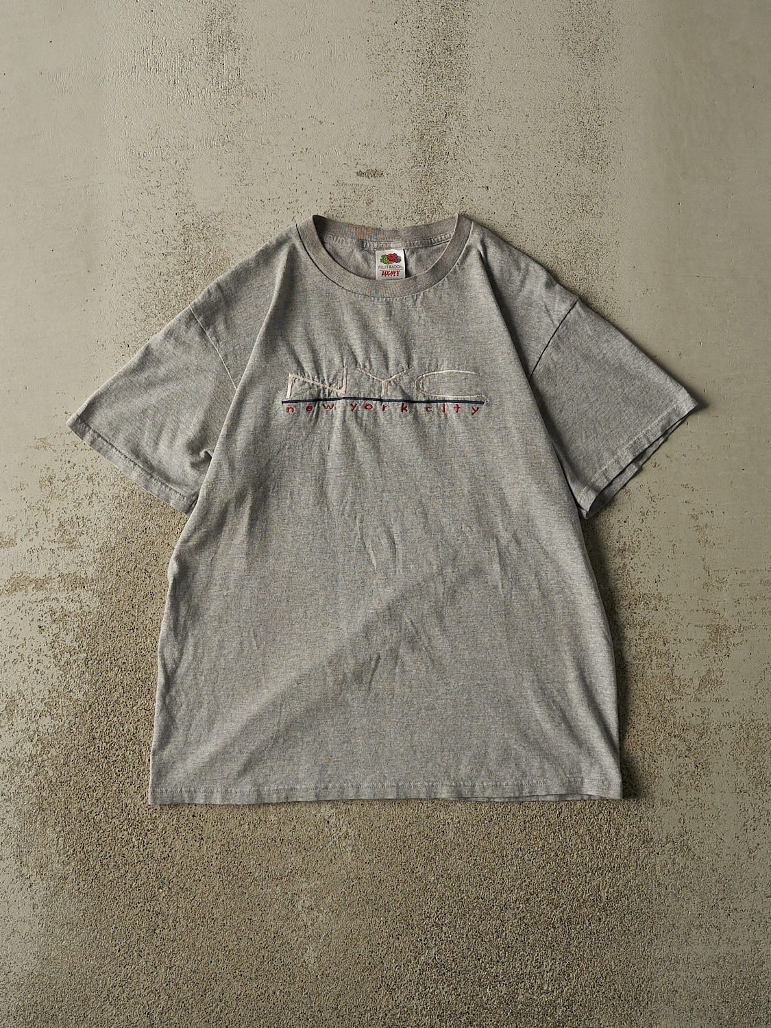 Vintage 90s Grey New York City Embroidered Tee (M)