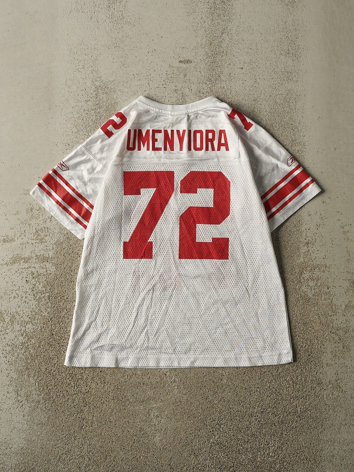 Vintage Y2K White New York Giants #72 Umenyiora Football Jersey (S/M)