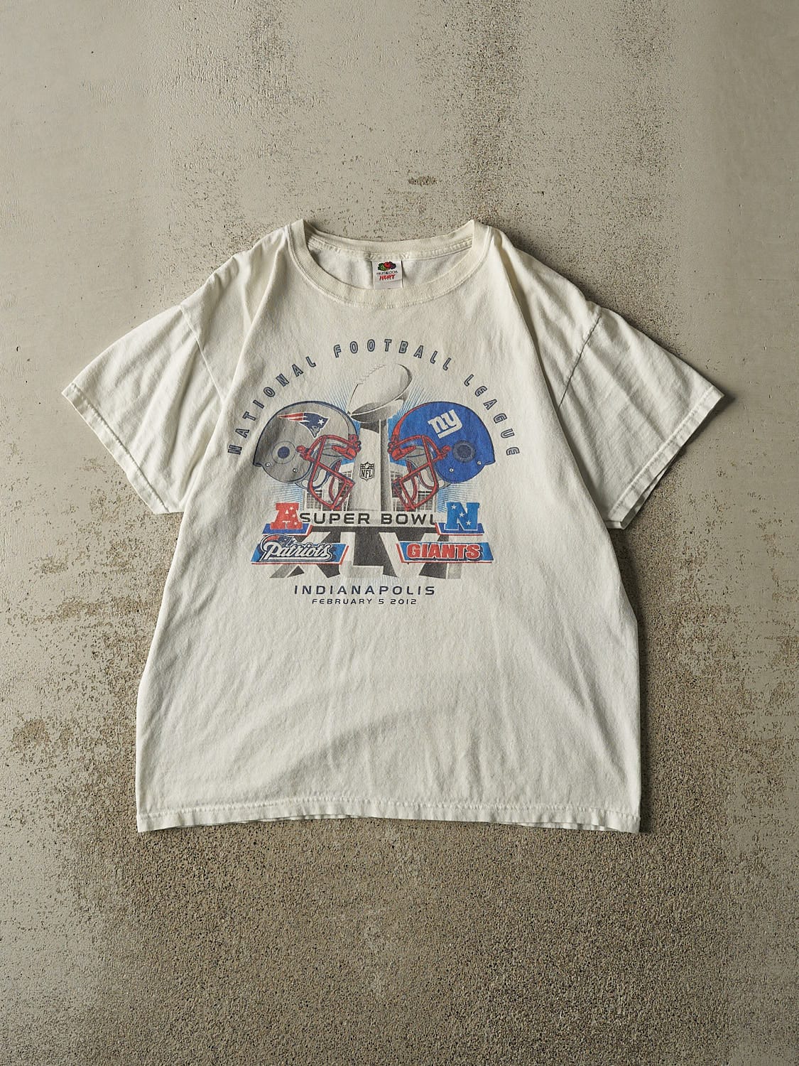 Vintage 12' White New York Giants Vs New England Patriots Super Bowl Tee (M/L)